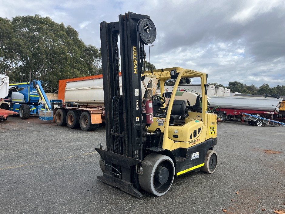 <p>2010 Hyster S155FT LPG Forklift</p>