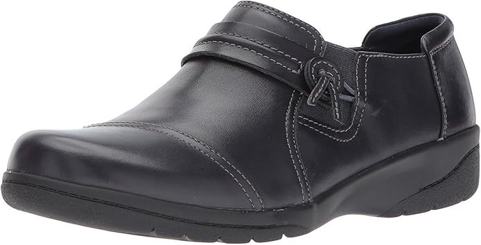 CLARKS Women's Cheyn Madi Slip-On Loafer, Size US8M/UK5.5/EU39, Navy Leathe