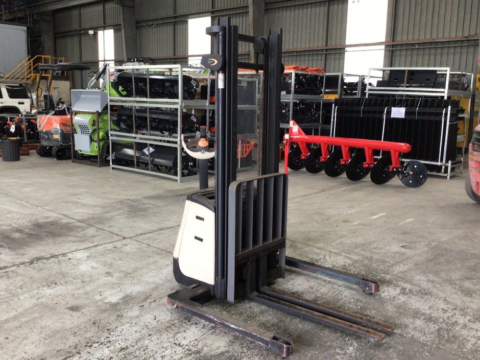 Crown ST3020TL3220 Electric