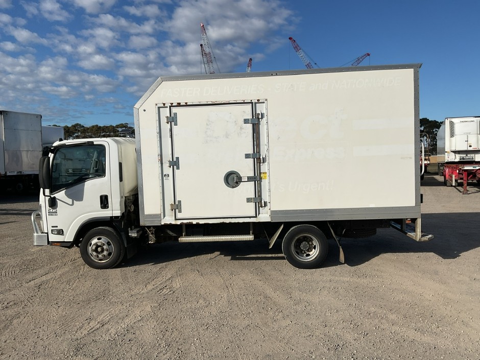 Isuzu Light Truck Auction - Fleet Maintained