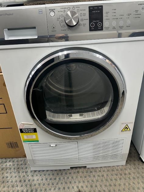 CLOSING DOWN SALE: Fisher and Paykel Dryer