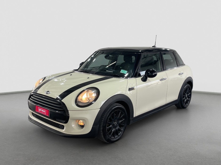 2015 MINI Cooper Petrol