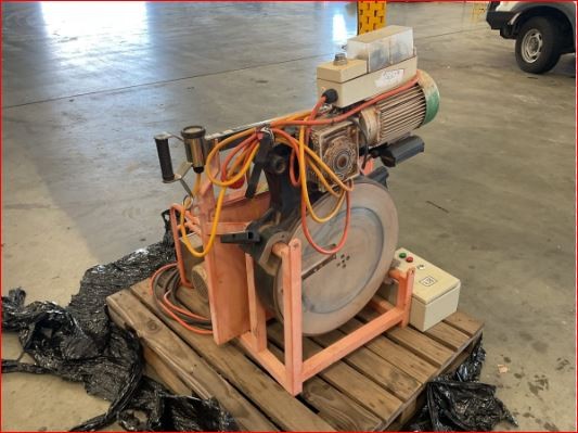<p>Ritmo Delta 500 Poly Welding Machine</p>