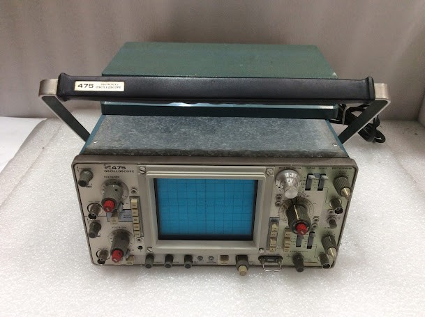 Tektronix 475 Analog Oscilloscope