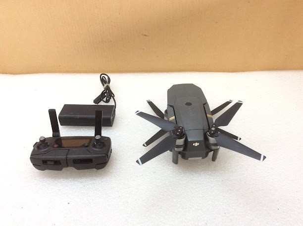 DJI Mavic Pro Drone with P1C50 Battery Charger&GL200A Remote Controller