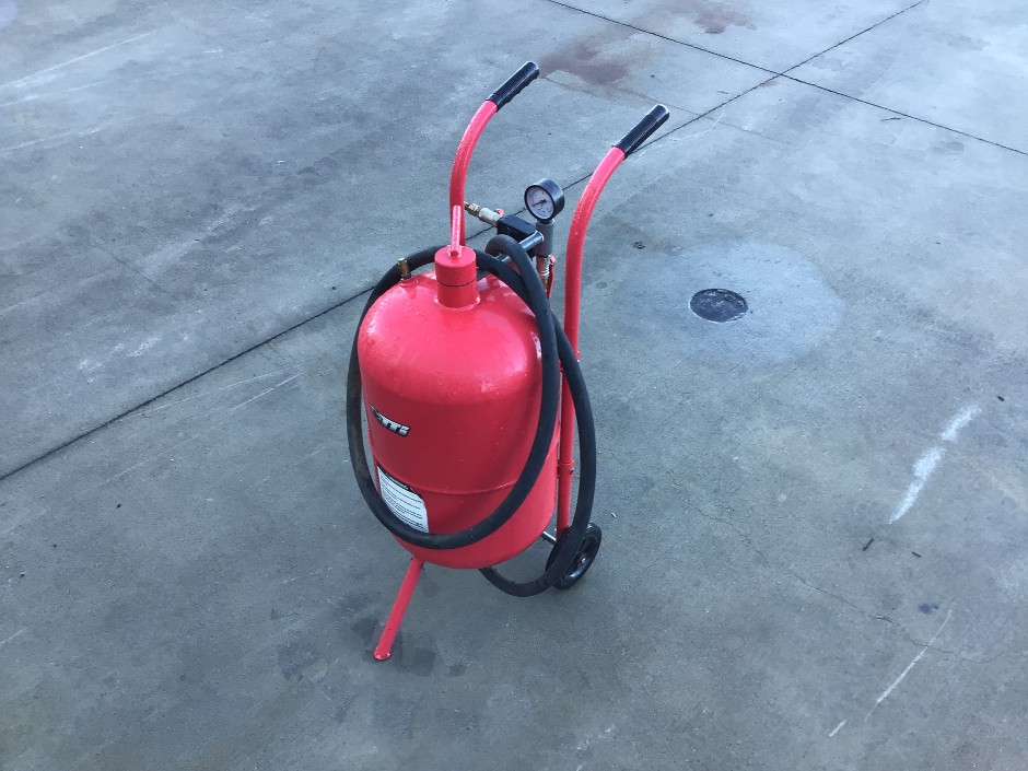Red Sand Blaster