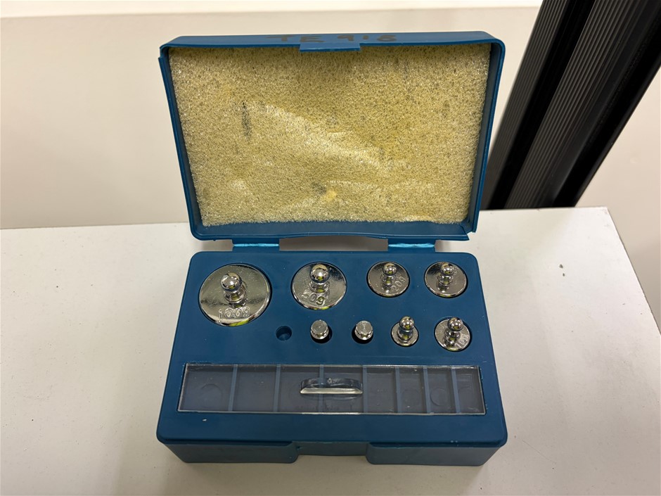 Set of Precision Calibrated Weights