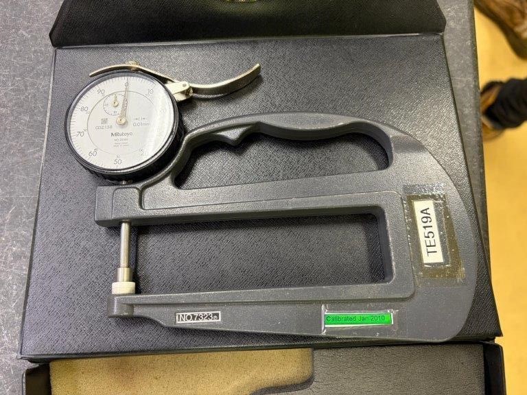 1x Mitutoyo Dial Thickness Gauge