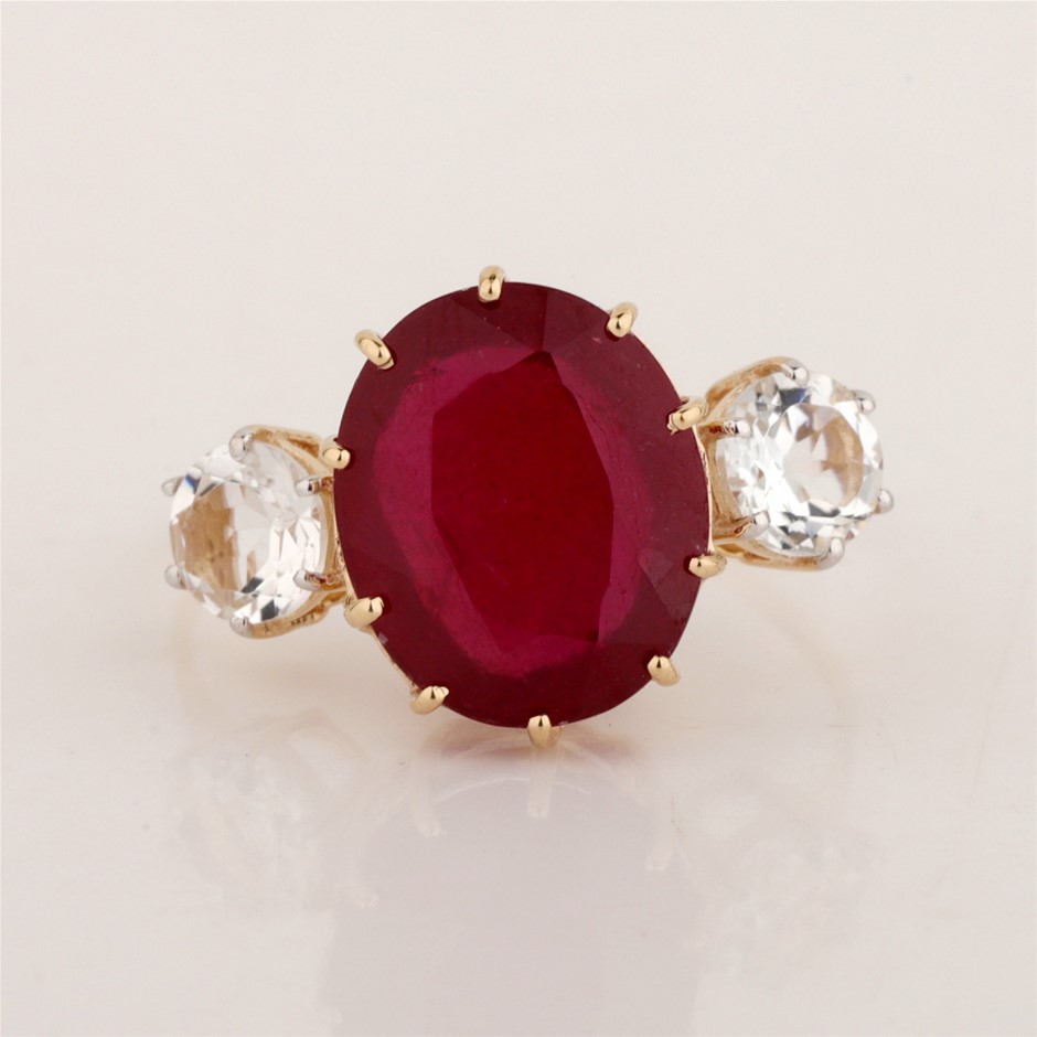 Yellow Gold Natural Ruby / Natural White Topaz Ring