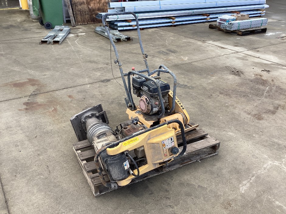 <p>2 x Plate Compactors</p>