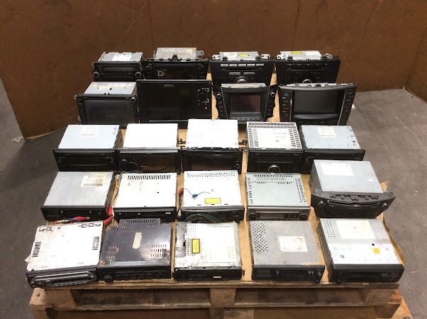 Simrad/Nissan/Toyota Mixed Brand and Model Car Stereos and Navigation Syste