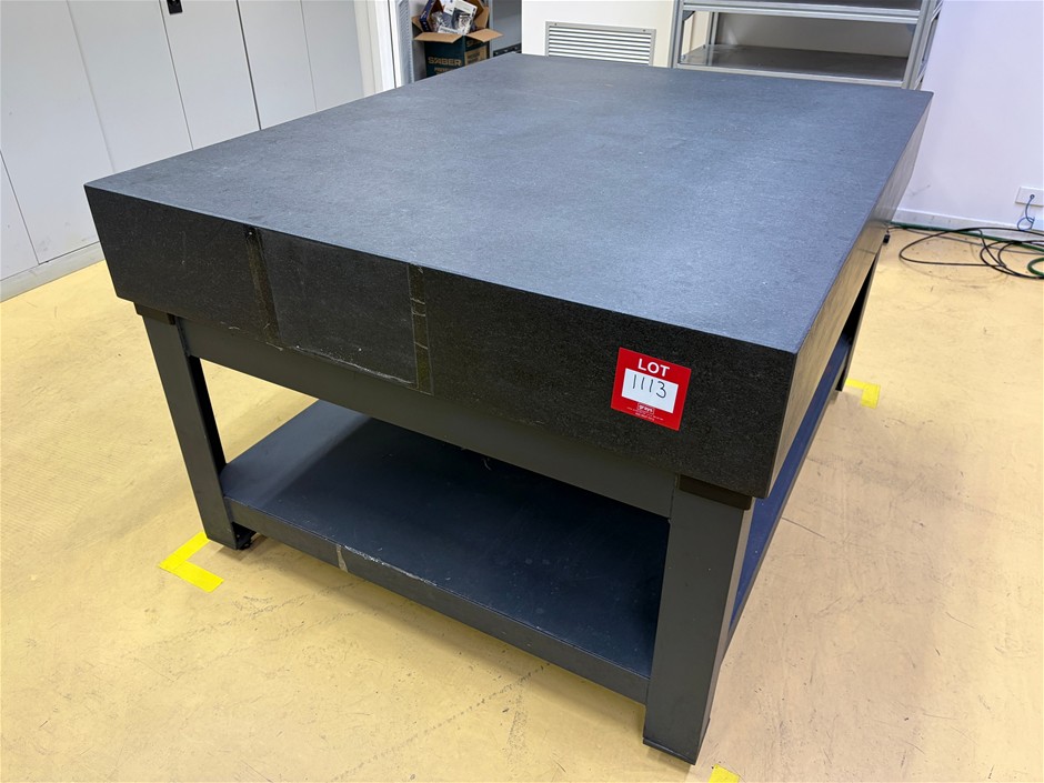Ignite Precision ``Granite`` Surface Table