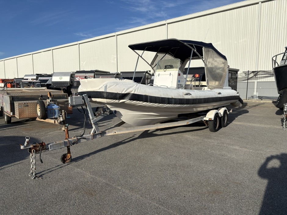 2011 Qingdao 5.9m Centre Console RIB