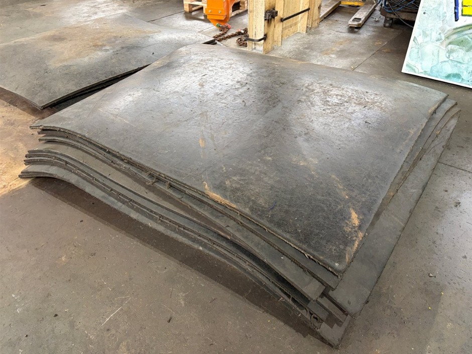 4 x Heavy Duty Rubber Floor Mats