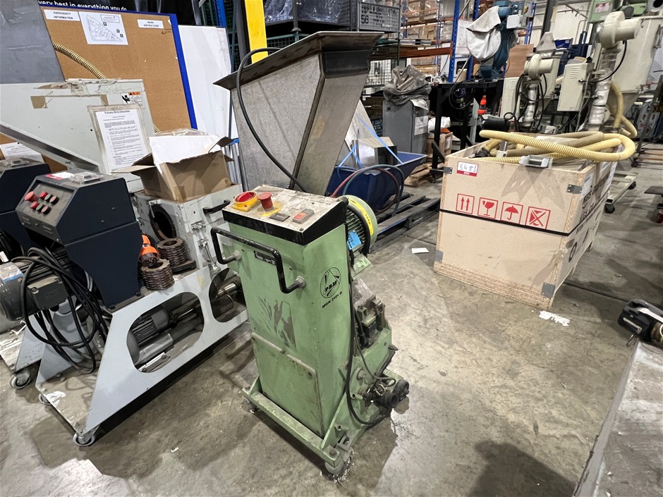 Plastics Recycling Machine Mak2121R