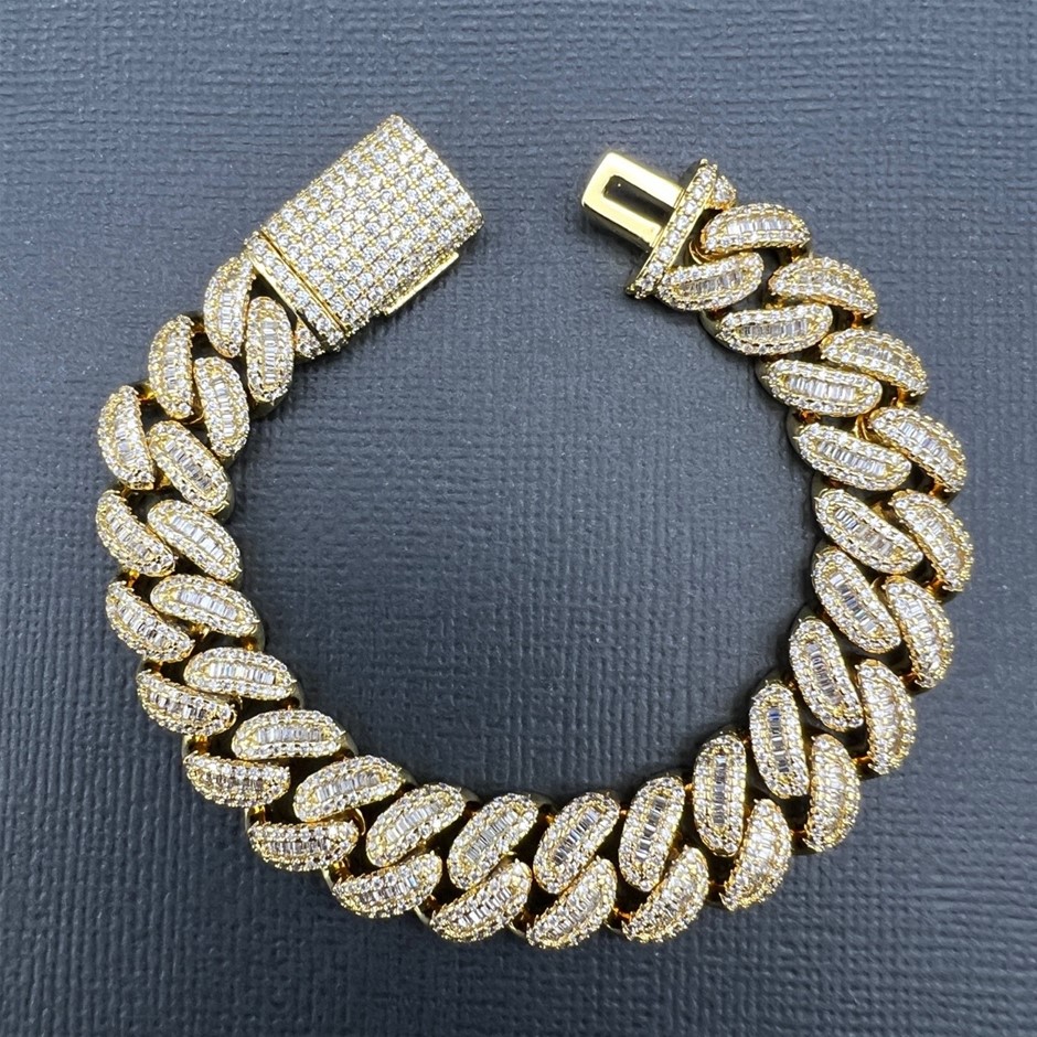 18K Gold-Filled Cuban Chain Bracelet with AAA+ Cubic Zirconia's- 20.3cm