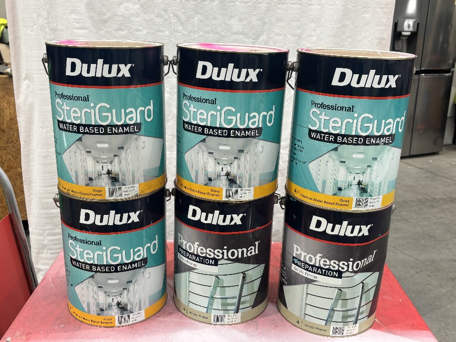 <p>6 x Dulux Professional Paint – Assorted 10L Tins</p>