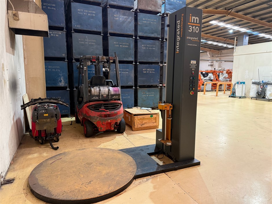 Integrated Machinery Pallet Wrapper