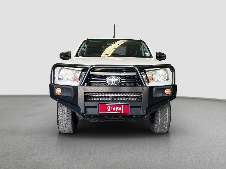2020 Toyota Hilux SR Diesel