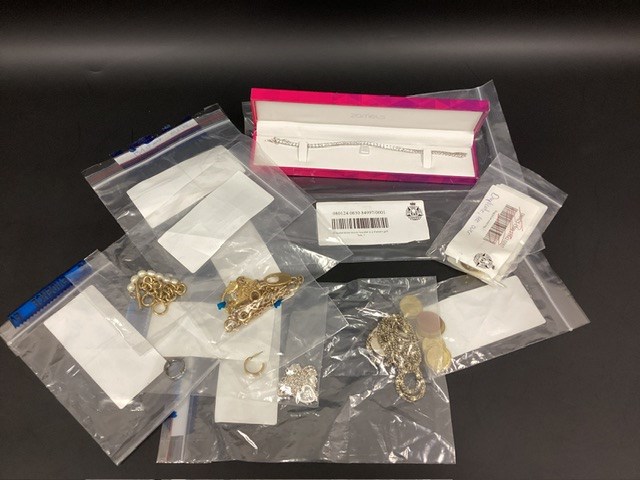 Assorted Jewellery