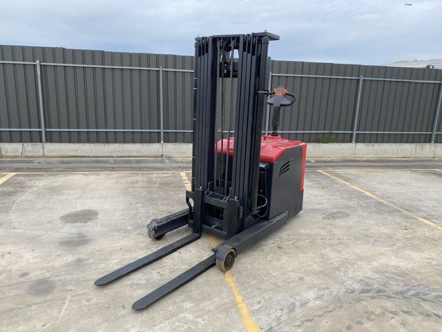 <p>2025  QQCTD Electric Reach Stacker</p>