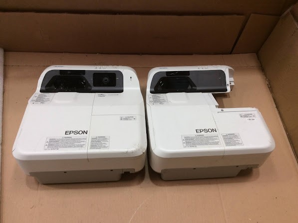Epson EB-685W&EB-675Wi 3LCD Projector (Lot of 2)