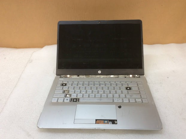 hp 14S-DK0028AU Laptop A4-9125 4GBRAM/128GB