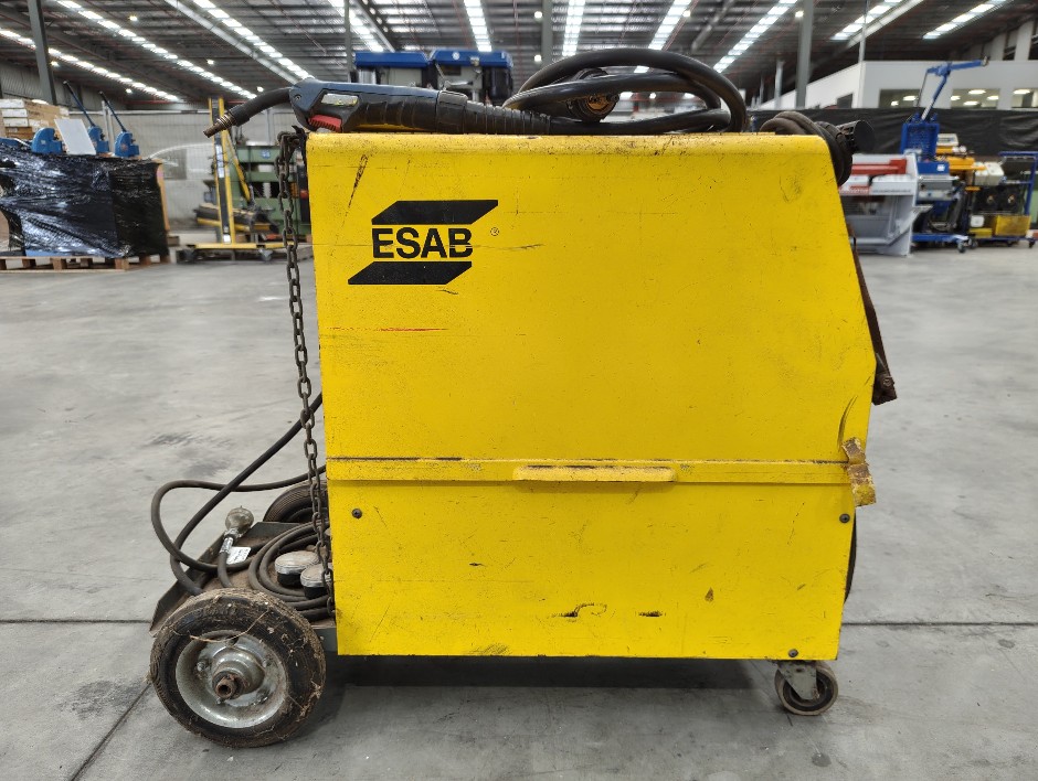 <p>Esab OrigoMag C200 Welder</p>