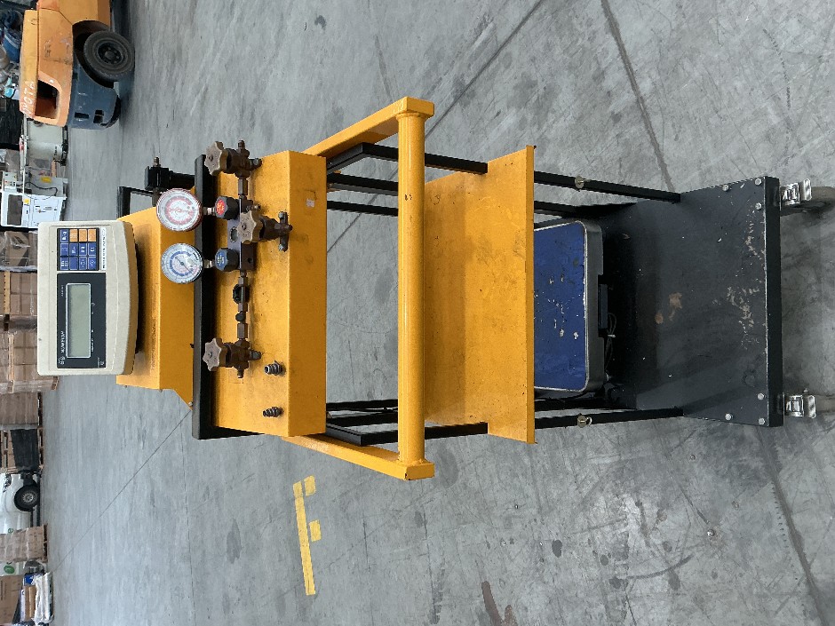 <p>Cornix Refrigerant Recycling System</p>