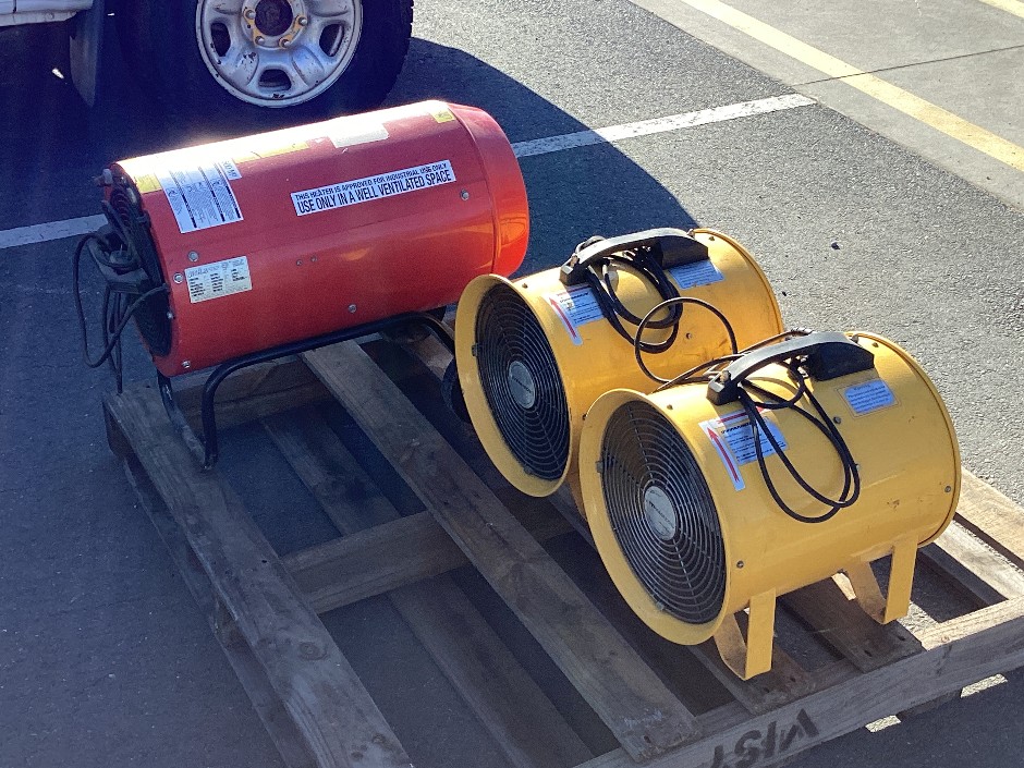 <p>Extraction Fans & Air Heater x 3</p>