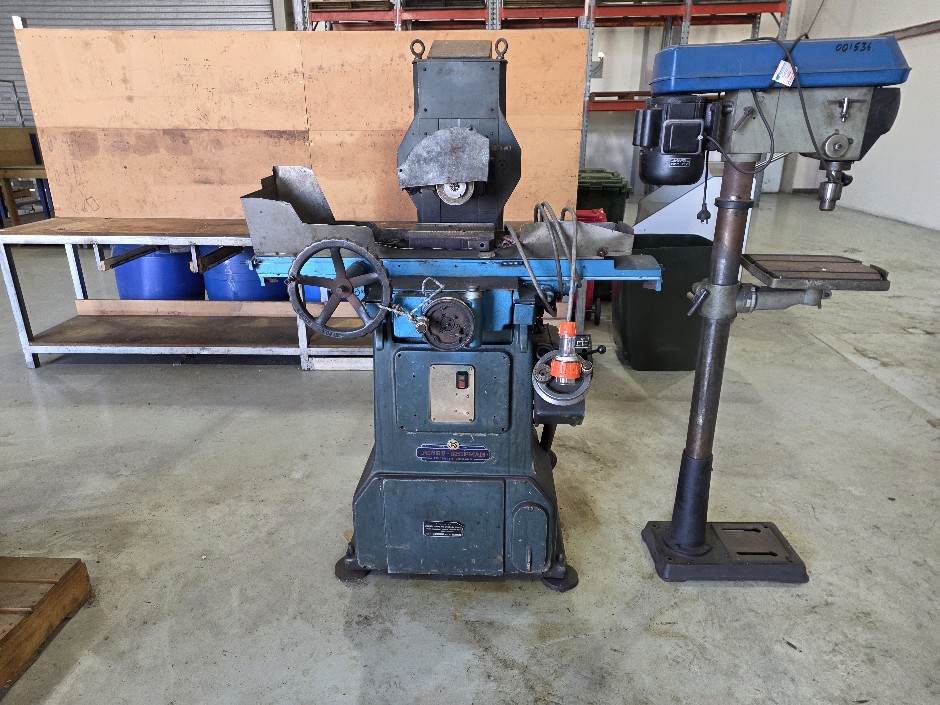 <p>Jones-Shipman Surface Grinder</p>