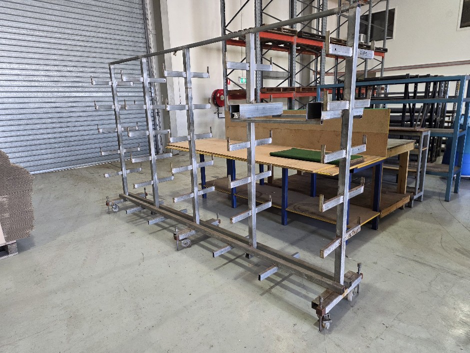<p>Steel Rack</p>