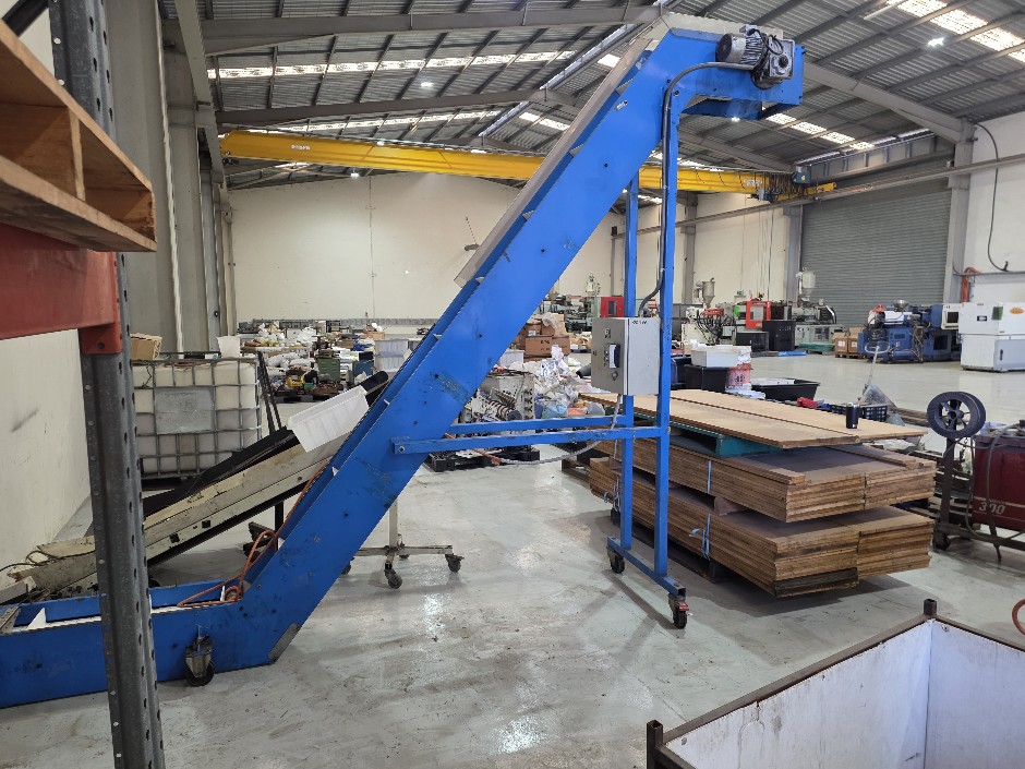 Conveyor Ladder