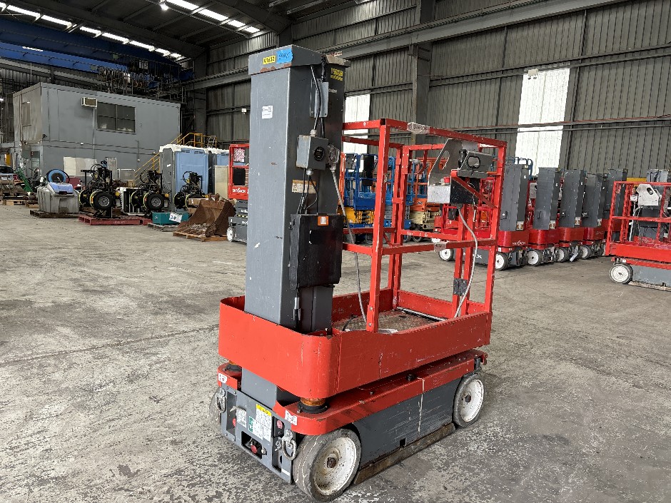 <p>2018 Skyjack SJ16 Vertical Man-Lift  **Non Runner**</p>