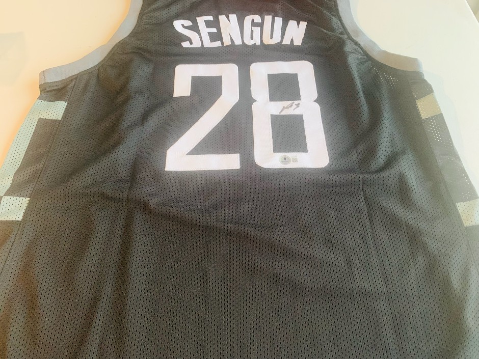 Alperen Sengun signed Jersey - Houston Rockets - Beckett authenticity</p
