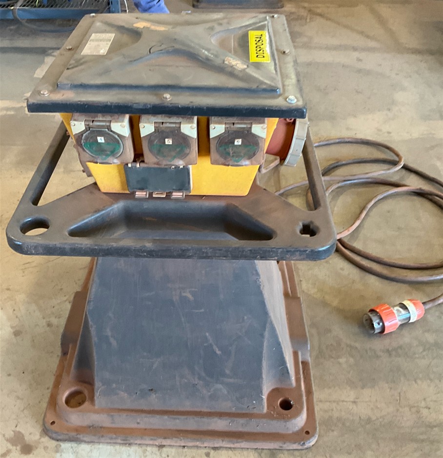 2012 Lifeguard LG16 Distribution Board - 32amp Large - Newman