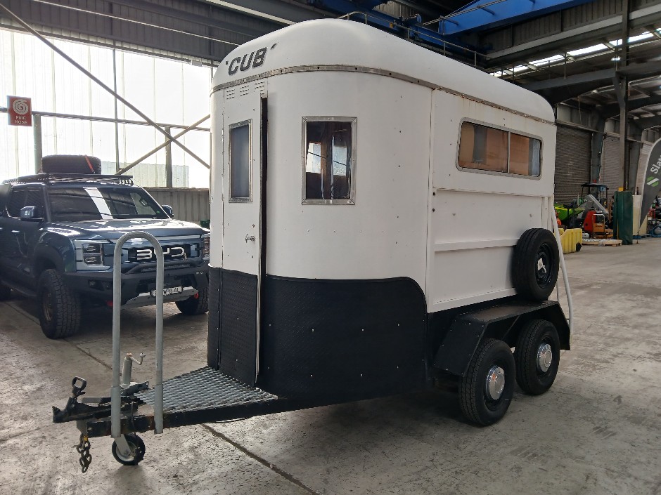 Mobile Infrared Sauna (Horse Float) Trailer