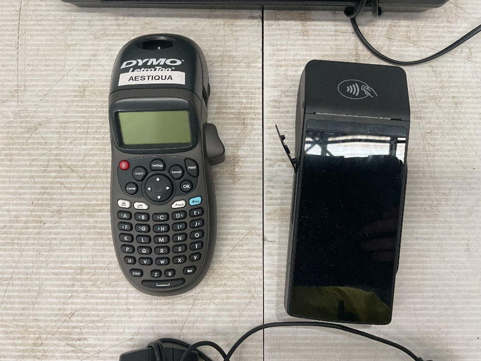 <p>Dymo Label Maker & Laminator</p>