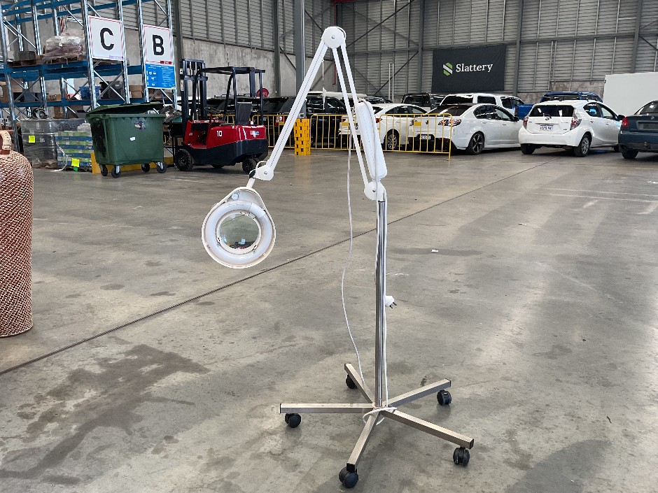 Luxo magnifying lamp