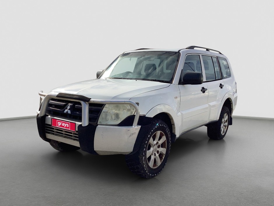 2010 Mitsubishi Pajero GLX Diesel