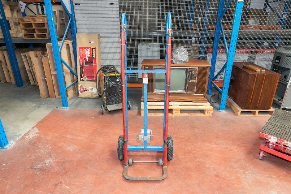 <p>Fridge Trolley</p>