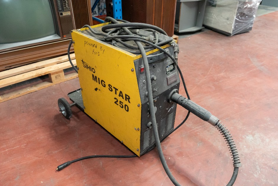 SIHIO MIG STAR 250 Mobile Mig Welder