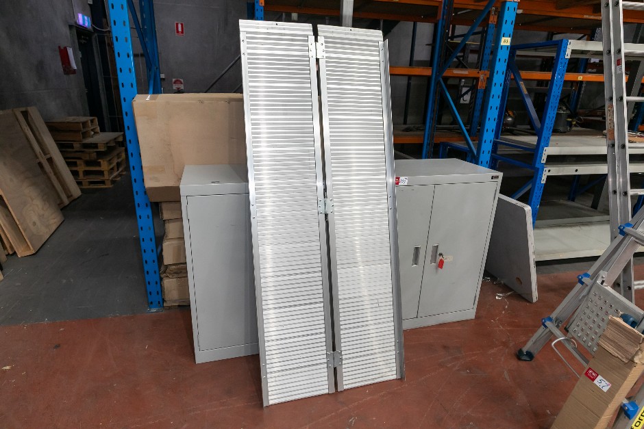 <p>Folding Ramp</p>