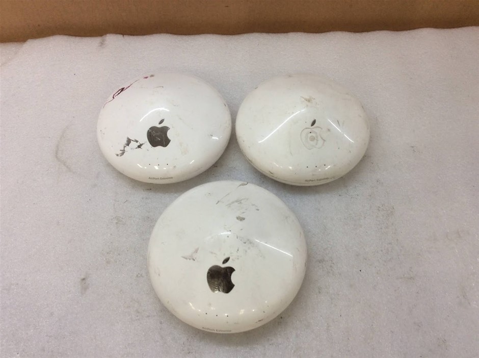 Apple A1034 AirPort Extreme Wireless Router (Lot of 3)