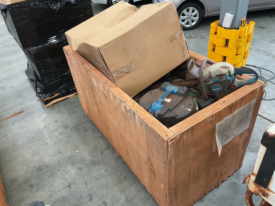 Vacuum Cleaner, Chainsaw & Other Items