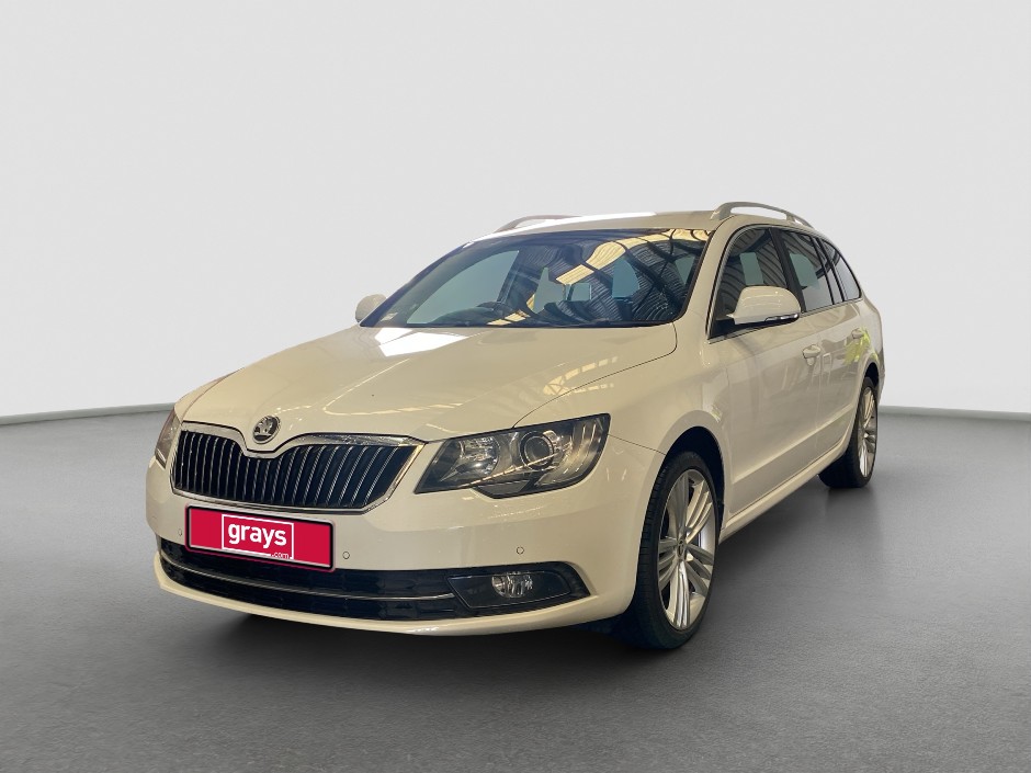 2014 Skoda Superb Ambition Petrol