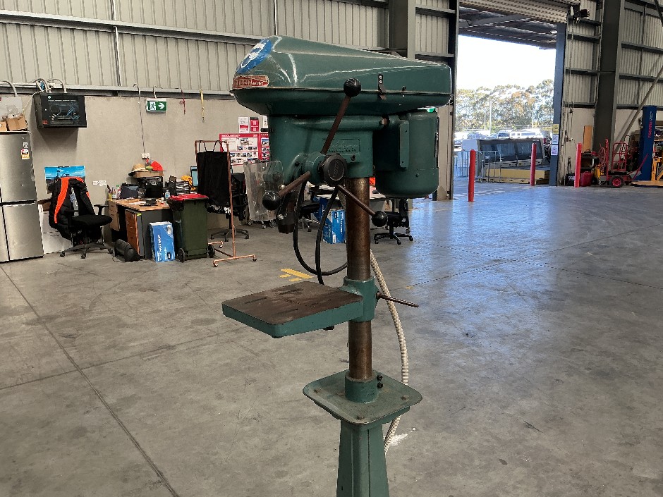 <p>Waldown Pedestal Drill Type 8</p>