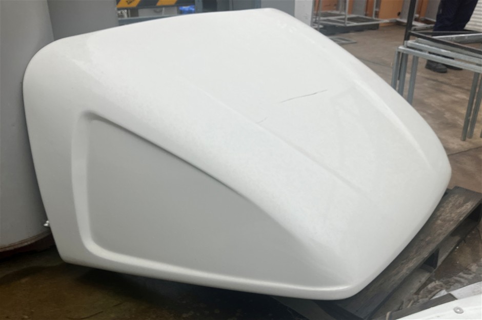 Isuzu ZVT02 Truck Roof Fairing - Glendenning