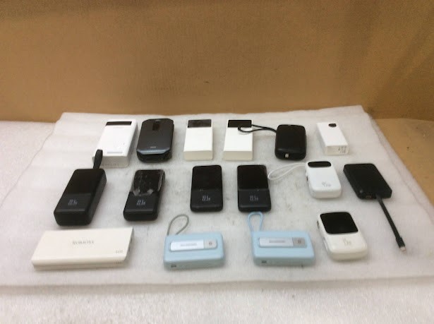 Romoss/Baseus Mixed Brand and Model Power Banks (Lot of 16)