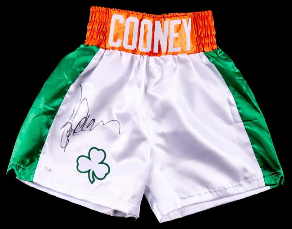 HEAVYWEIGHT GERRY COONEY SIGNED BOXING SHORTS
